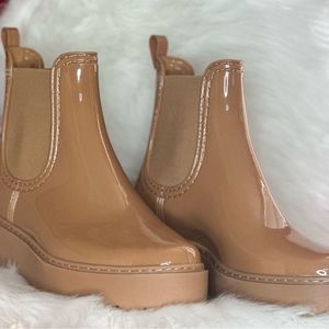 Dolce Vita Thunder Tan H20 Ankle Boots NWT Size 7